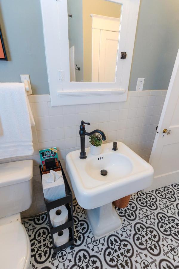 Historic Revival 2Br Midtown Memphis Free Parking Fast Wifi Free Parking Yes Pets Villa Kültér fotó